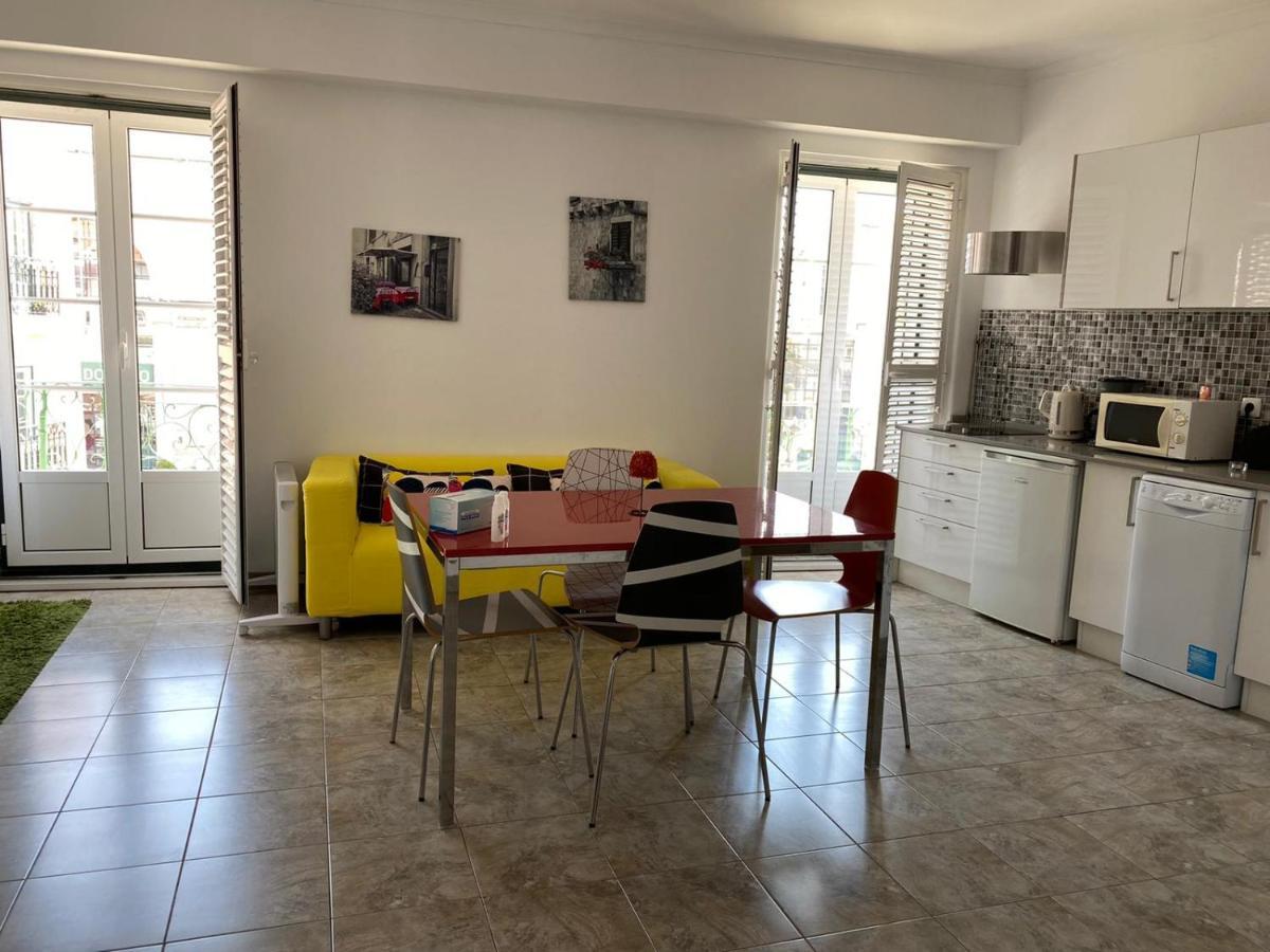 Alfama Apartment With Balcony Lisboa Ngoại thất bức ảnh
