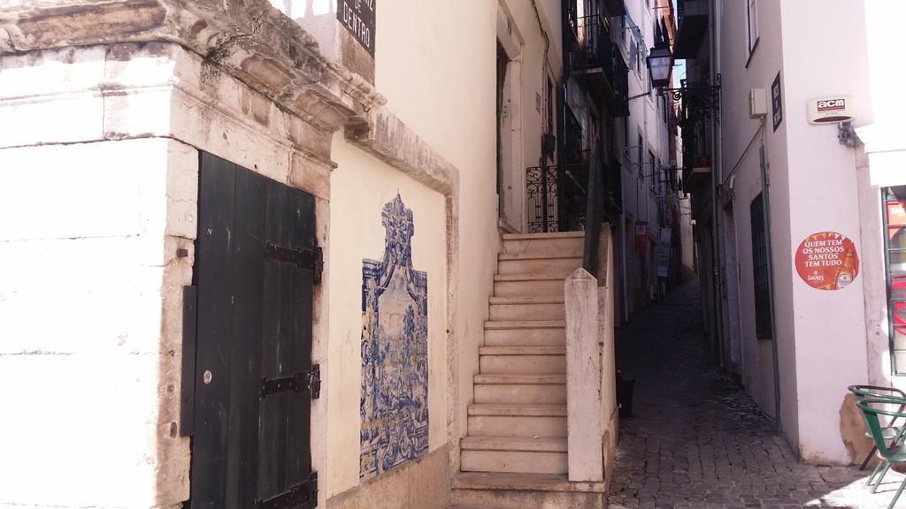 Alfama Apartment With Balcony Lisboa Phòng bức ảnh