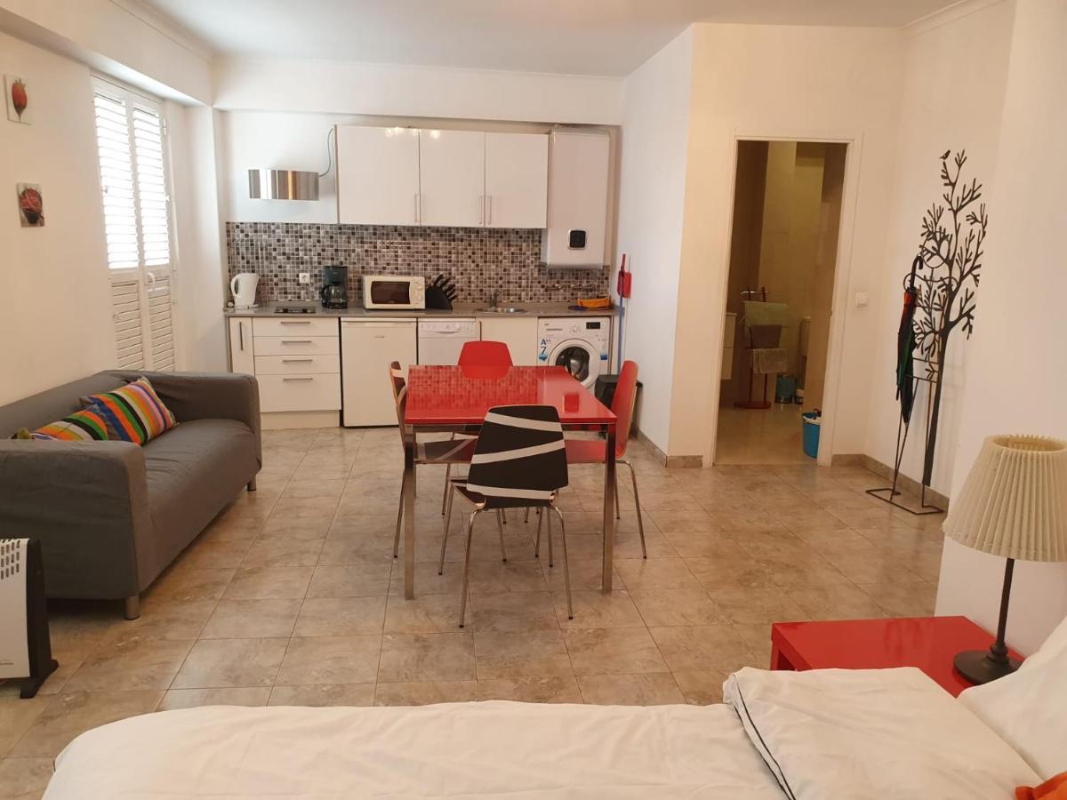 Alfama Apartment With Balcony Lisboa Ngoại thất bức ảnh